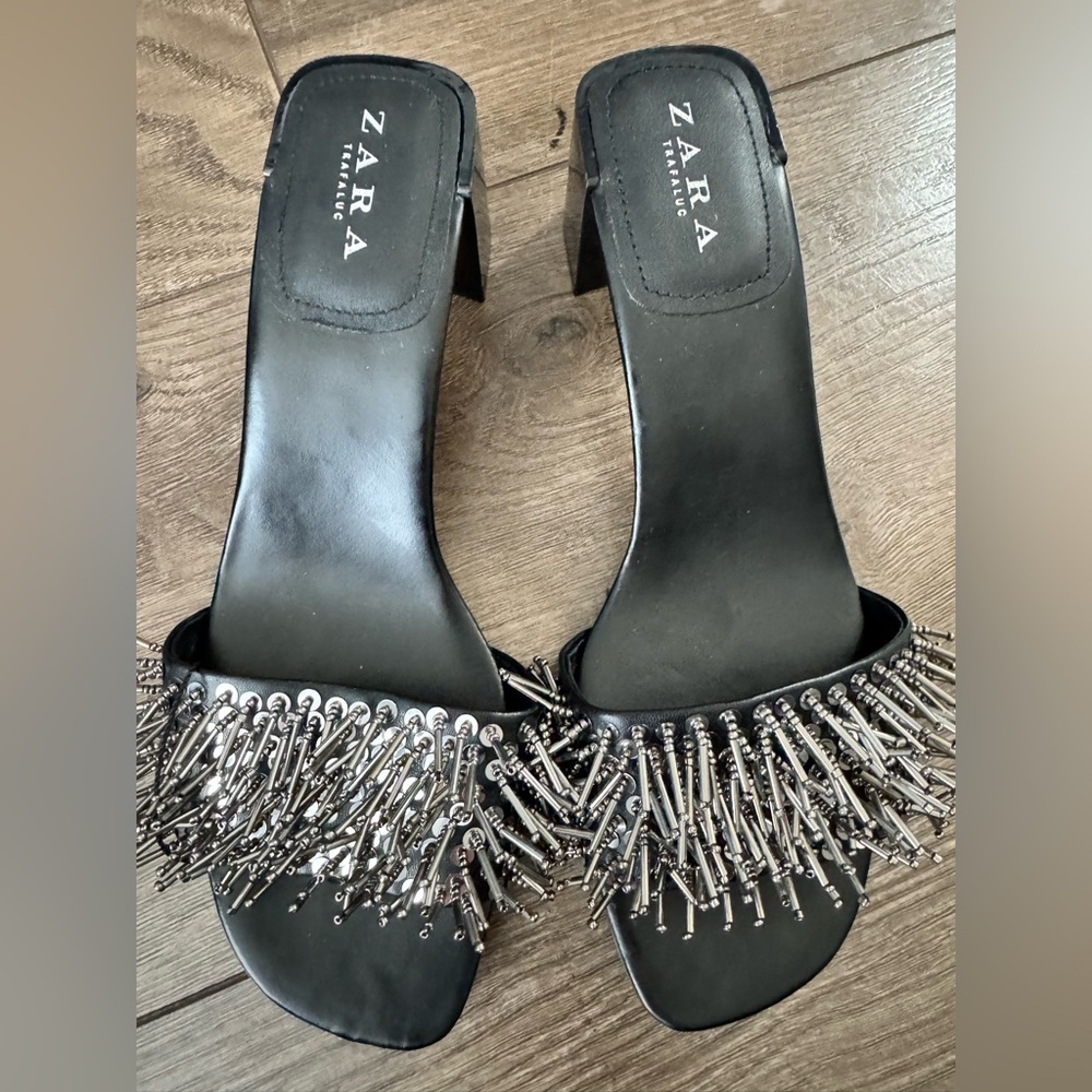 Zara NWOT Black Sandals with Metallic Fringe,Size 38(7.5) - Picture 12 of 13